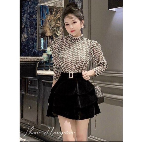 Chân váy xòe xếp ly nhung mác đá siêu sang