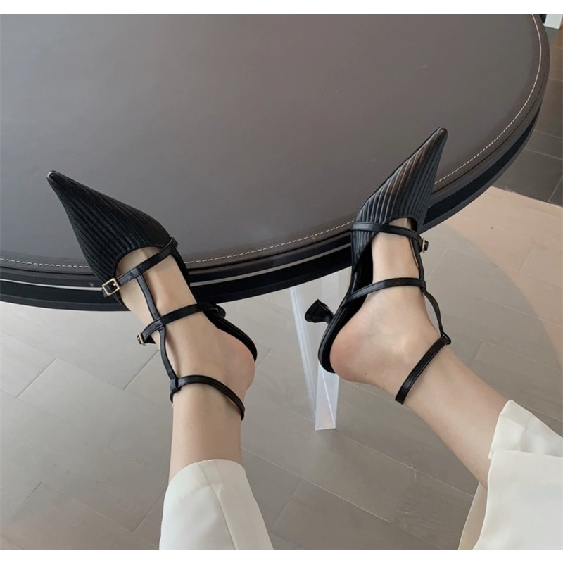 Sandals gót thấp ko