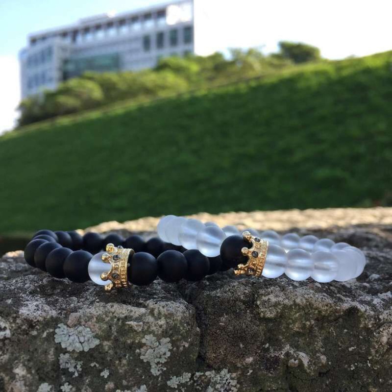 Vòng Tay Chuỗi Hạt 8mm Co Giãn Mặt Hình Vương Miện