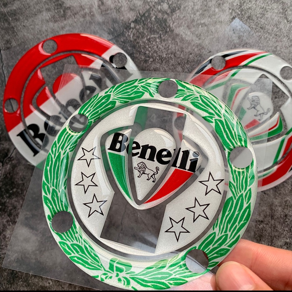 5D Sợi carbon Xe máy Nắp xăng nhiên liệu Nhãn dán Không thấm nước Nắp thùng nhiên liệu Hình dán Đối với Benelli 150 250 300 600 502C 750 BJ600GS BJ300GS