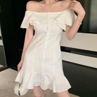 Đầm, váy trắng đuôi cá Rose