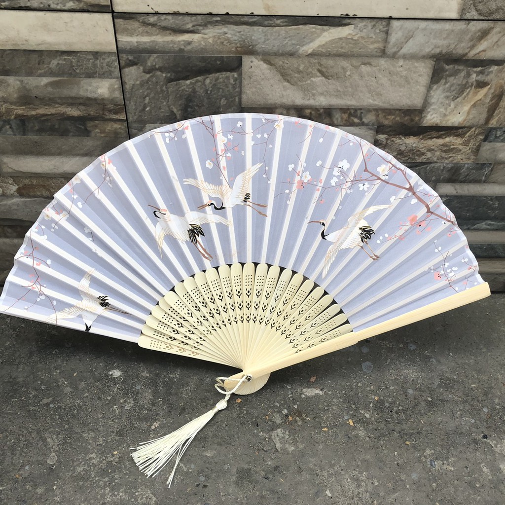Quạt cổ trang cô vân dã hạc nhỏ gọn cầm tay quà tặng xinh xắn phong cách Trung Quốc vải lụa in hoa