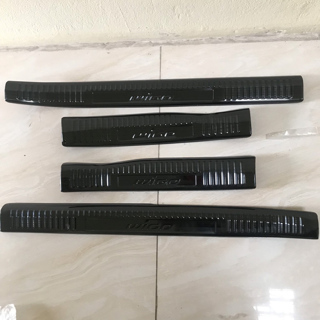 Bộ nẹp bước chân Trong Titan cho Xe Toyota Wigo đời 2018 đến 2021