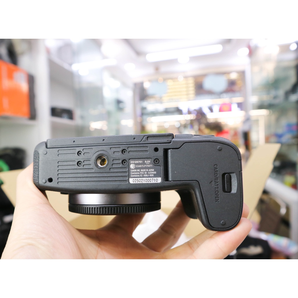 Máy ảnh canon RP hàng xách tay