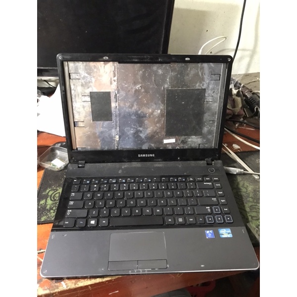 Bộ vỏ laptop samsung 300e cũ