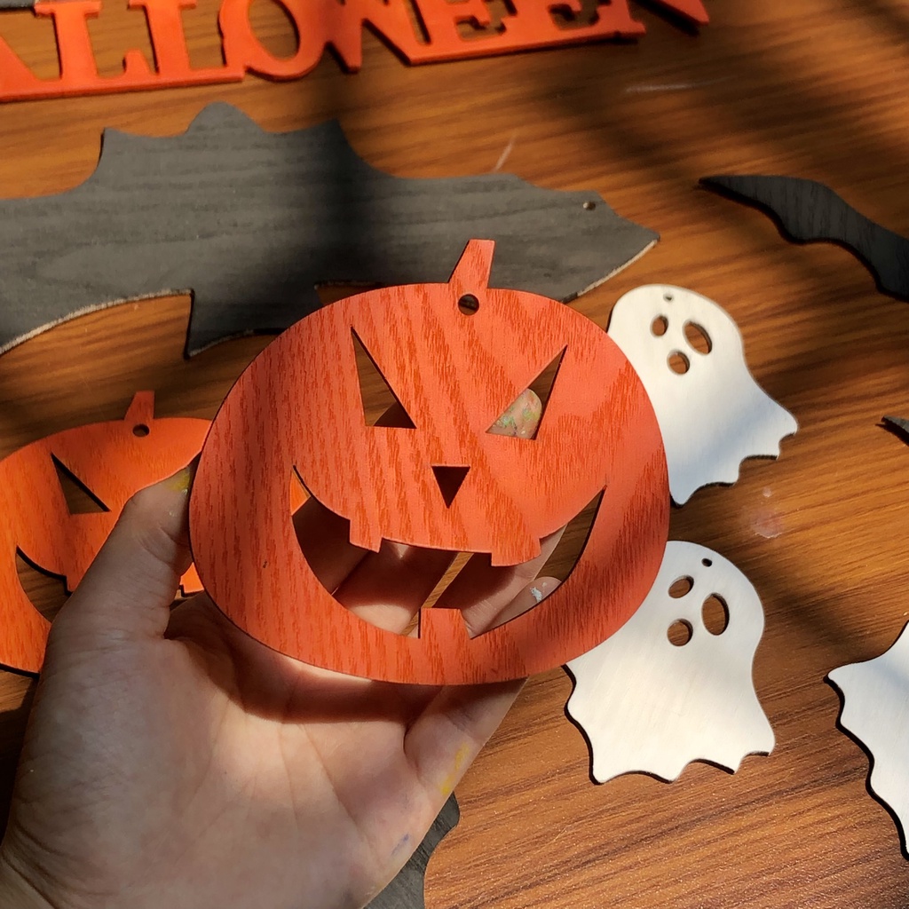 Phụ kiện Halloween bằng gỗ đã tô màu hoàn thiện decor phong cách Rustic trang trí nhà cửa