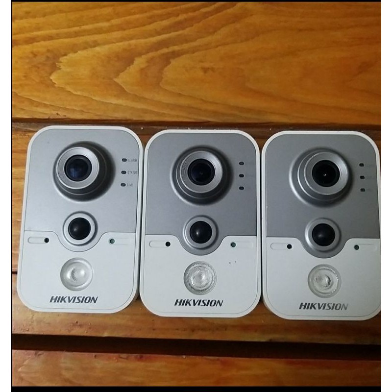 camera wifi IP Hikvision DS-2CD2420F-IW