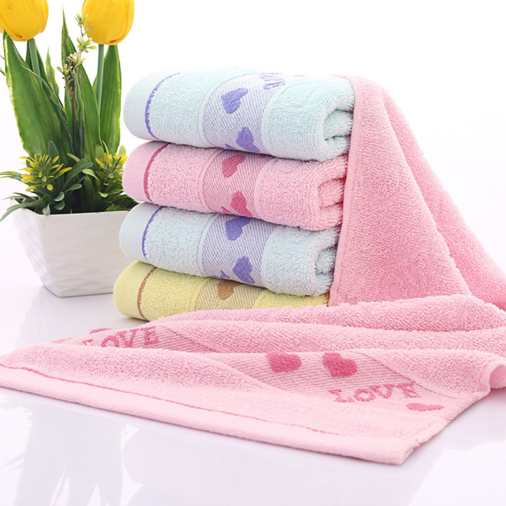 Khăn mặt, khăn tắm chất liệu cotton, hình trái tim hồng