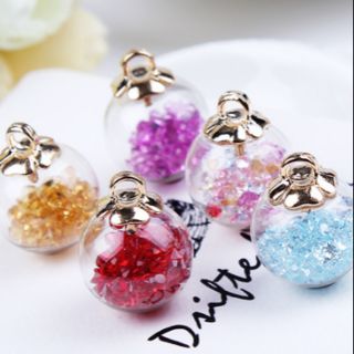Quả cầu tròn và chụp