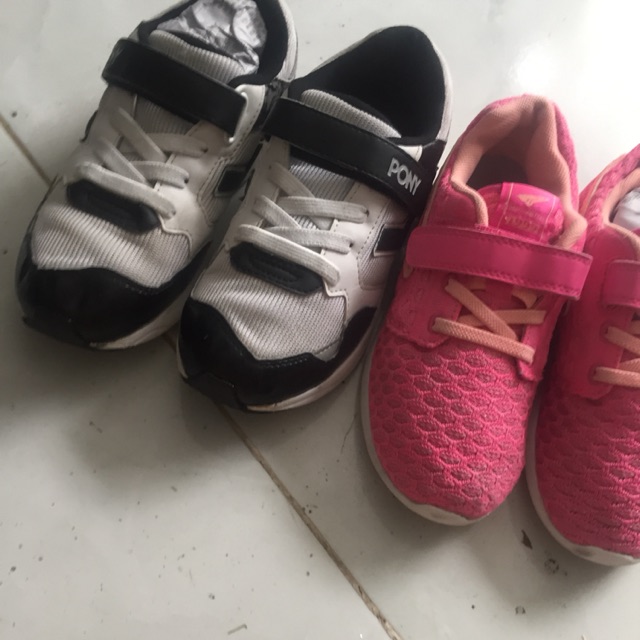 Giày trẻ em hàng si