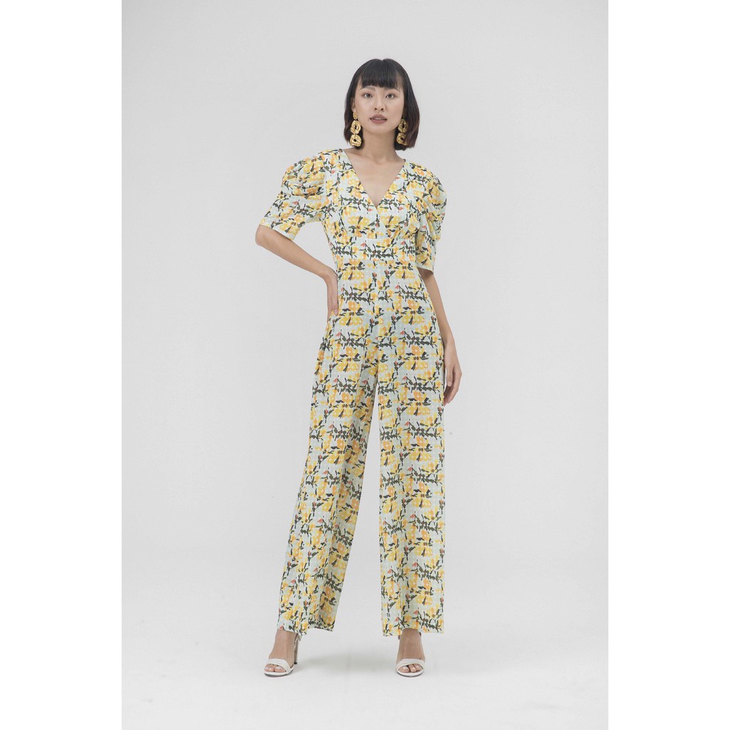 [Mã WABRIV25 giảm 10% tối đa 50k đơn đơn từ 250k] Áo liền quần cổ V họa tiết IVY moda MS 18M5473