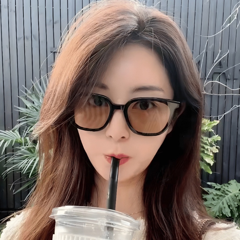 Kính Mát Gọng Nhựa Nhiều Màu Sắc Mới 2022 Cho Nam Nữ