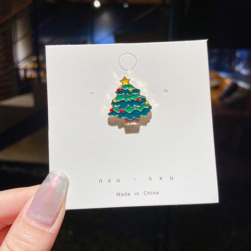 Trâm cài áo trang trí phong cách Giáng sinh đáng yêu