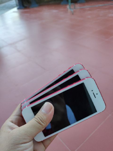 điện thoại iphone 5s đỏ quốc tế vân tay nhạy