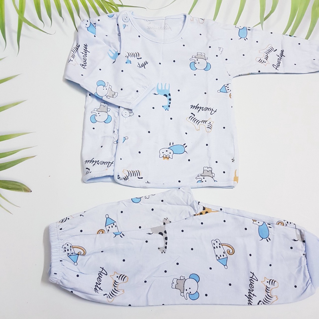 Bộ quần áo dài tay cotton cho trẻ sơ sinh, khuy lệch -Họa tiết đáng yêu