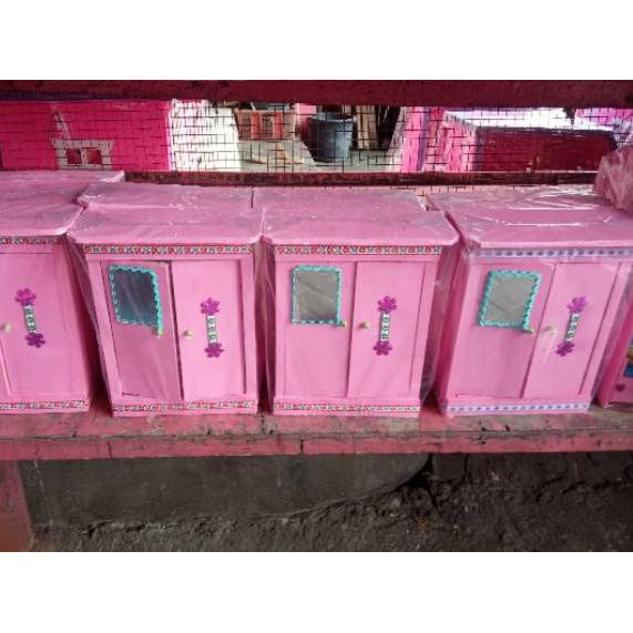 Tủ Kính Đựng Đồ Chơi Búp Bê Barbie 244