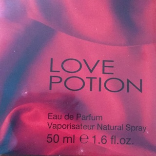 Nước hoa Love