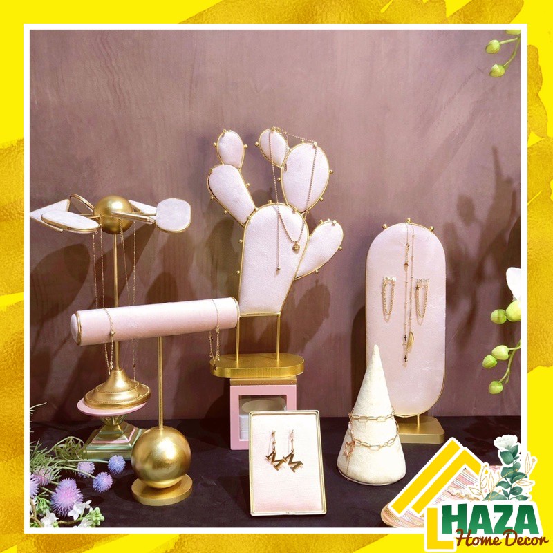 Bộ giá kệ, tủ treo trang sức khuyên tai, vòng, nhẫn bọc nỉ màu hồng nhạt dễ thương [Haza.Homedecor]