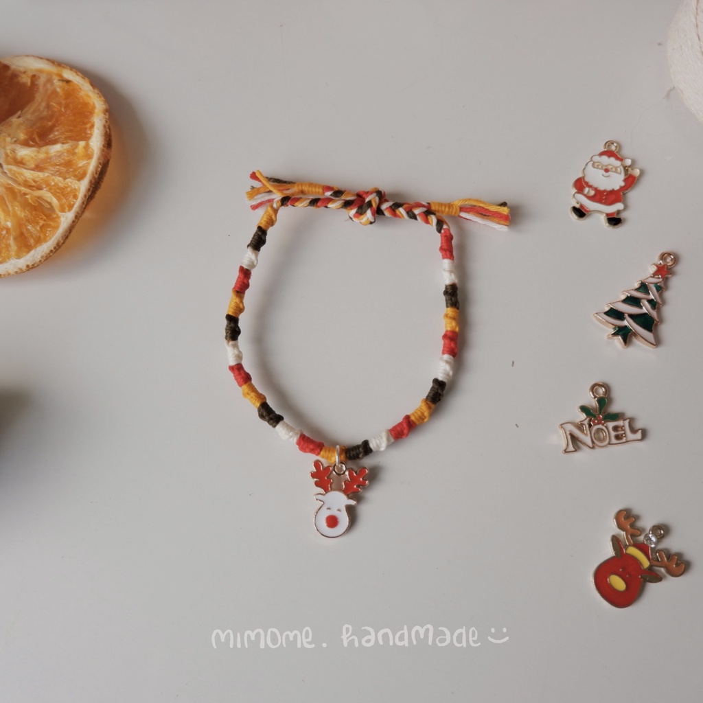 Vòng Giáng Sinh Xoắn Nhiều Màu