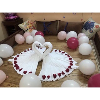 4 khăn trắng gấp thiên nga ( 70 cm x 140cm )