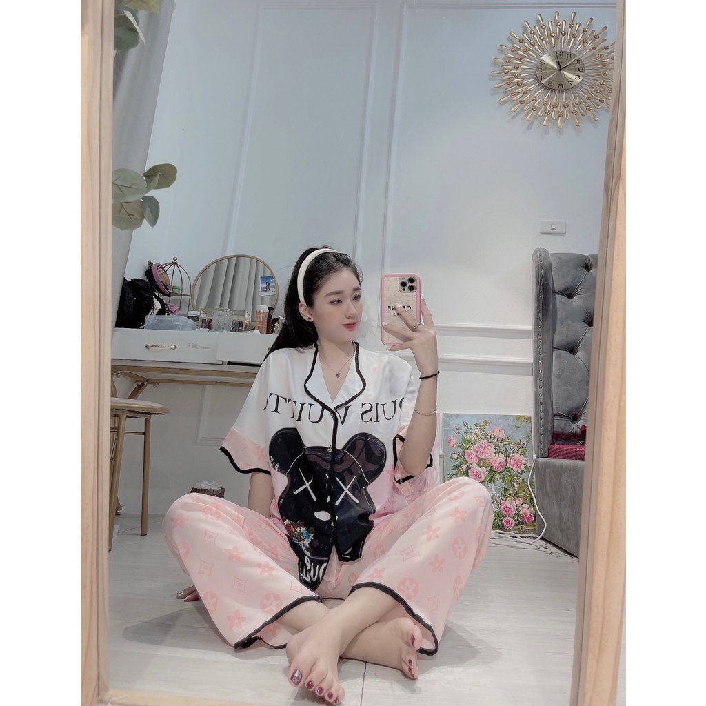 Mẫu đồ bộ lụa mango cổ sen của shop | BigBuy360 - bigbuy360.vn