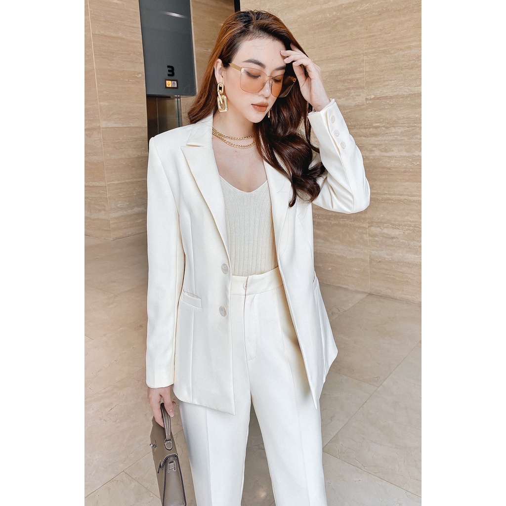 [Mã BMBAU50 giảm 50K đơn 150K] Áo vest nữ công sở tay dài dáng ngắn Eva de Eva 21AQAE011B