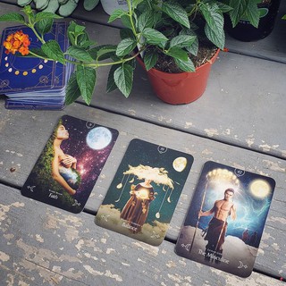 Bài Queen of the Moon Oracle