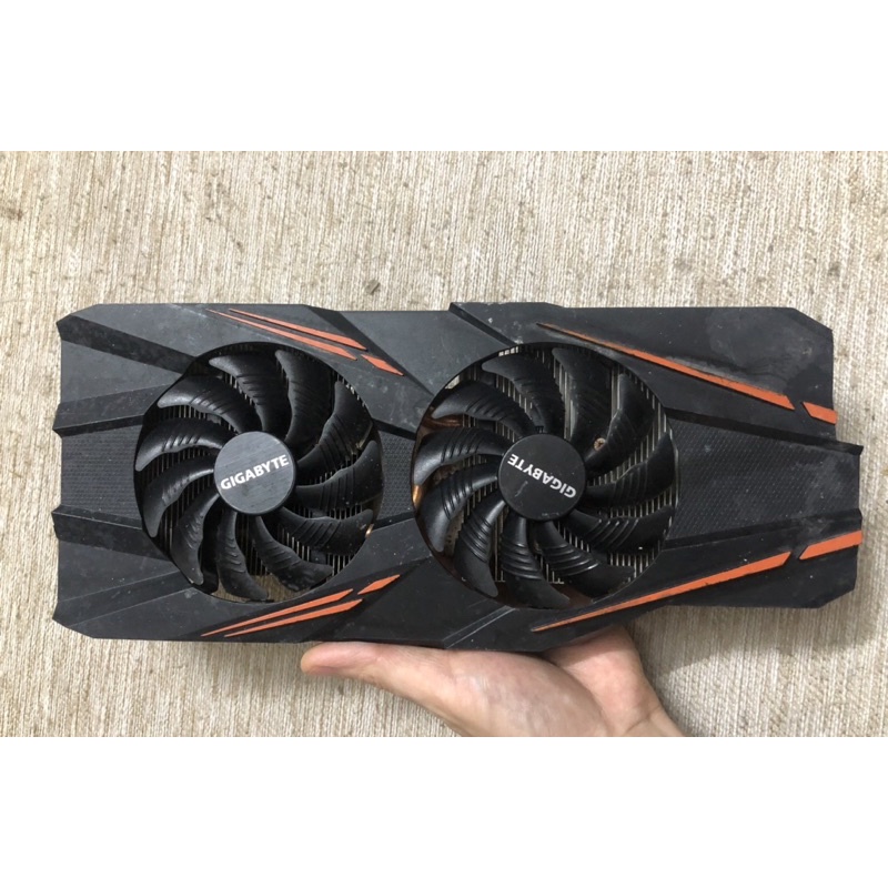 Bộ fan tản gigabyte gtx 1070 khoảng cách tâm ốc 57mm