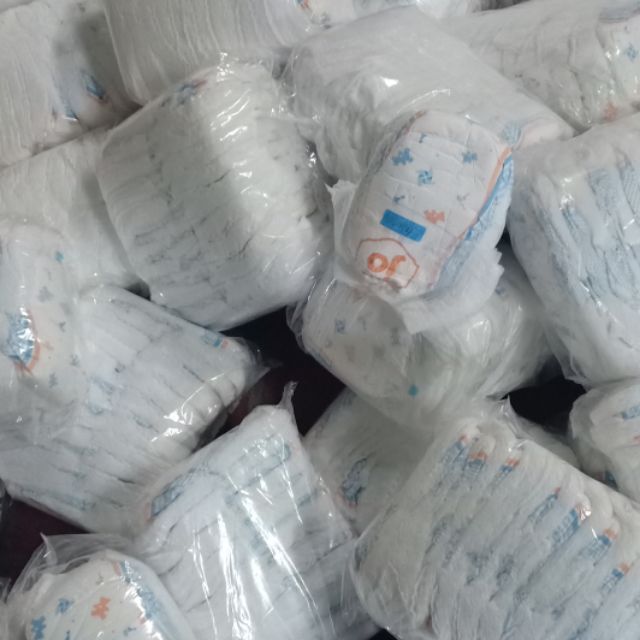 100miếng bỉm quần jo size m