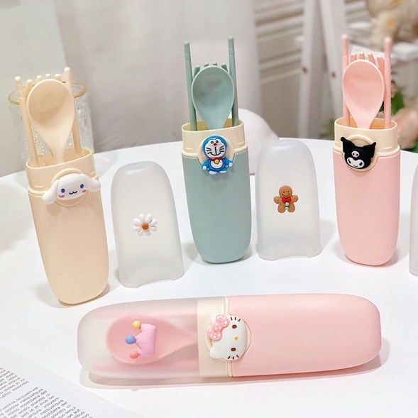Bộ muỗng nĩa đũa 3 trong 1 XIAODUOJIAJU hình hello kitty dễ thương thân thiện với môi trường