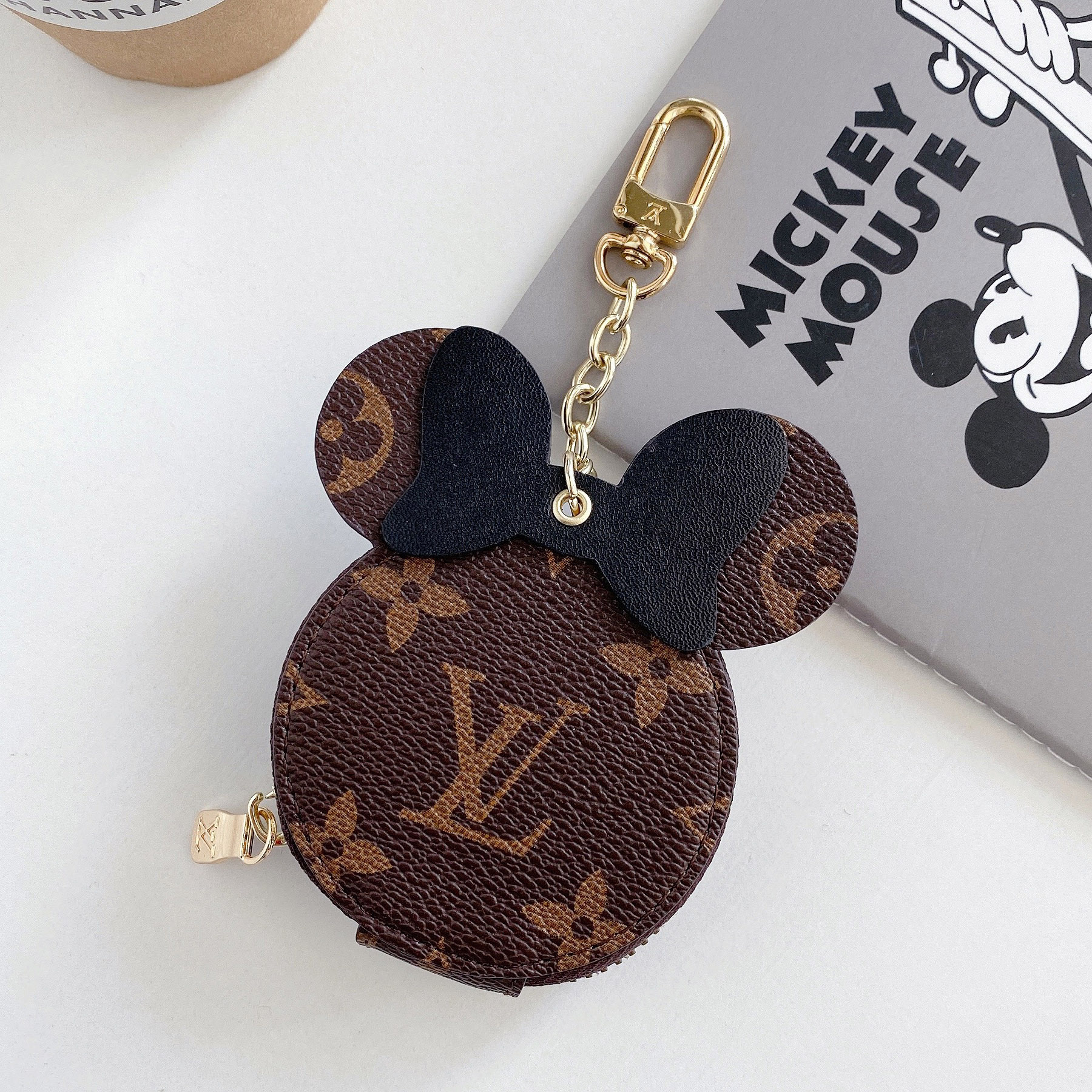 Lv Vỏ Bảo Vệ Hộp Sạc Tai Nghe Airpods 1 / 2 / Pro Bằng Da Pu Hình Mickey Minnie Kèm Móc Khóa