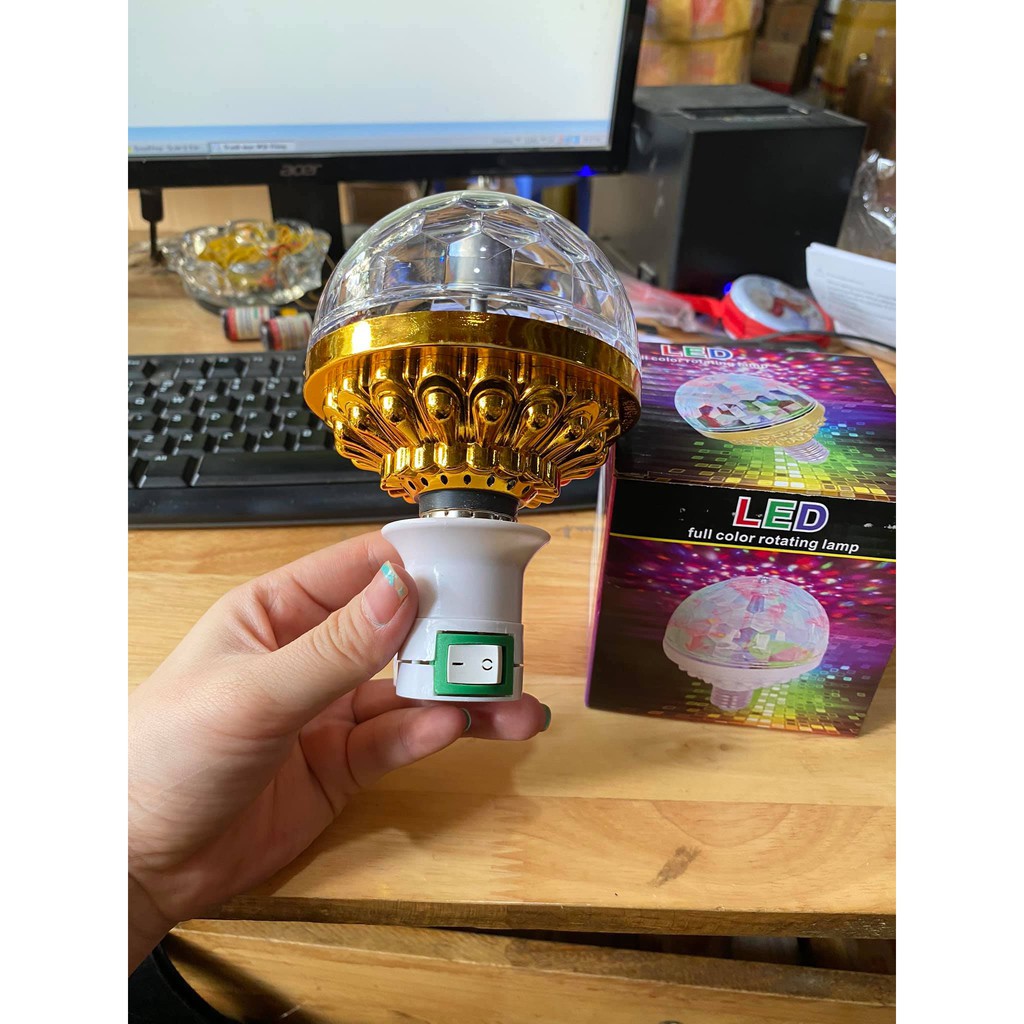 ĐÈN LED PHA LÊ XOAY TRÒN 8 MÀU CẮM ĐIỆN - GỒM ĐÈN VÀ ĐUI