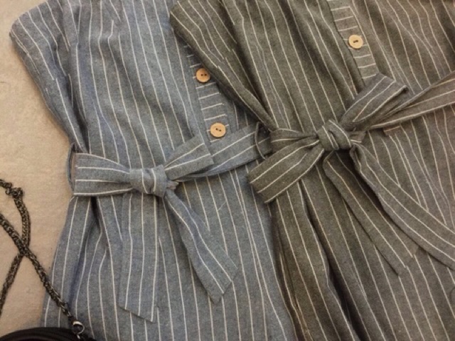 Jumsuit quần suông kèm belt