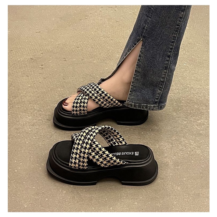 Dép Sandal Cao Gót Đế Dày Quai Chéo Phong Cách Mới Mùa Hè Siêu Hot Cho Nữ
