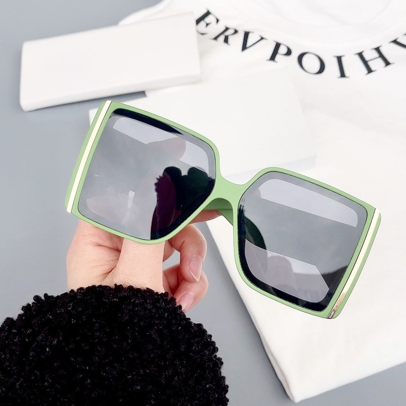 Kính Mát Bản To Tròng To Màu Sắc Ngọt Ngào Thời Trang Phong Cách Phương Tây