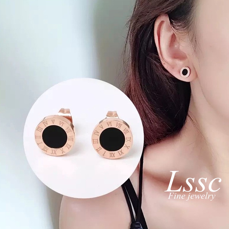 Khuyên tai nữ chất liệu titan không gỉ khắc số la mã thời trang hàn quốc
