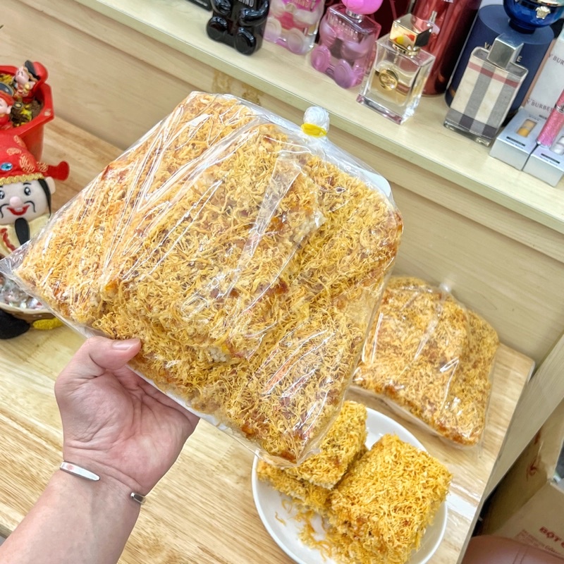 nửa kg cơm cháy loại ngon full chà bông