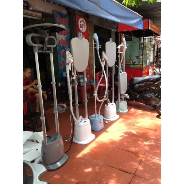 Bàn là hơi nước đứng Kangaroo KG-75B8