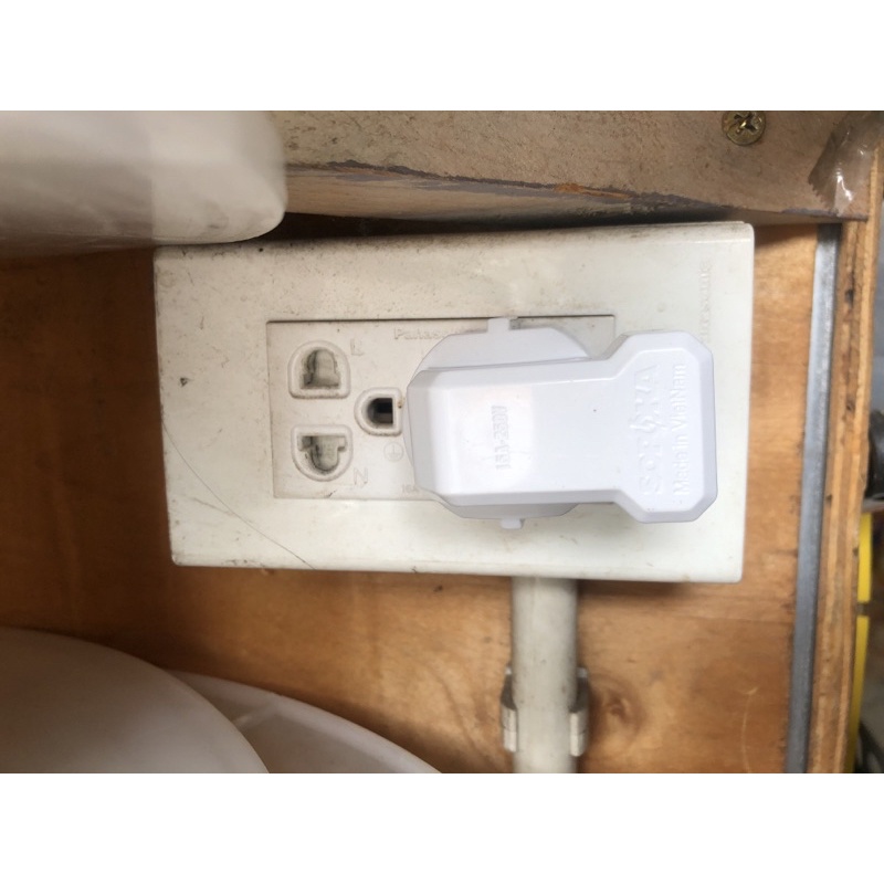Phích cắm điện chịu tải vuông góc 3000W