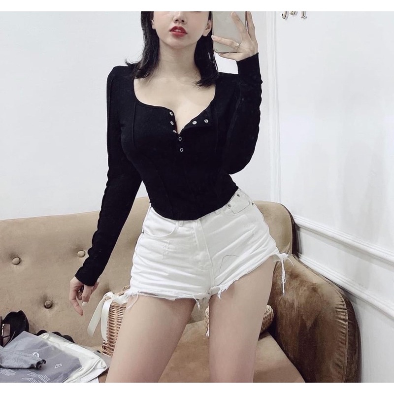 Áo tăm gân khuy ngực