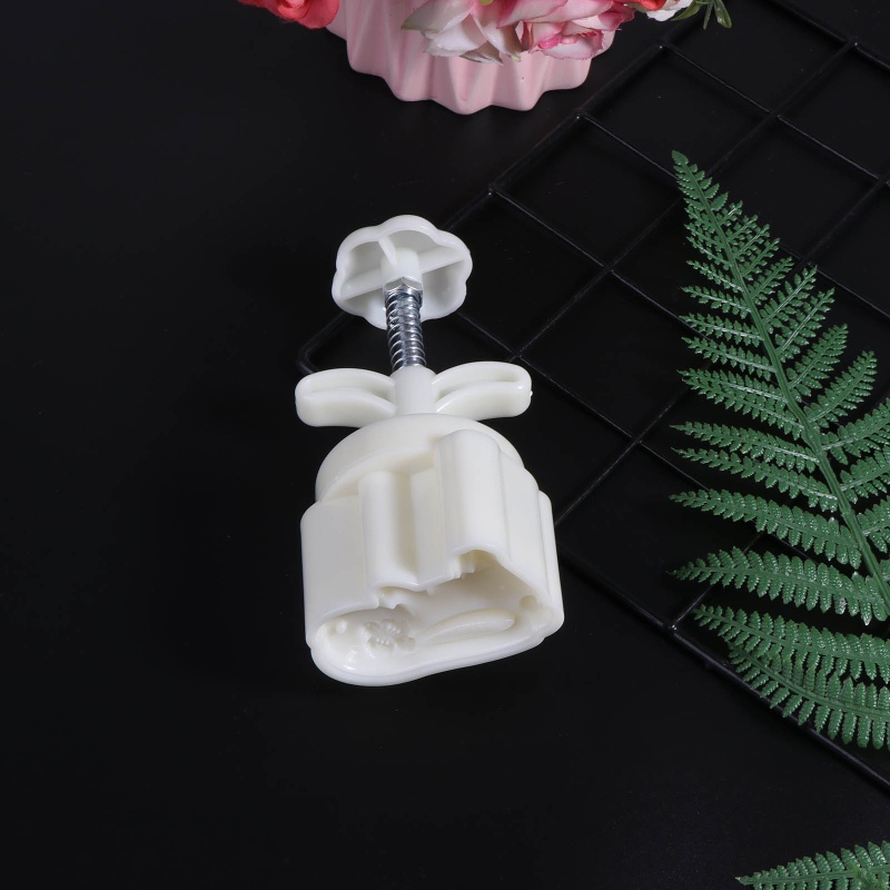 Khuôn Nhựa Làm Bánh Trung Thu Hình Thỏ Dễ Thương DIY
