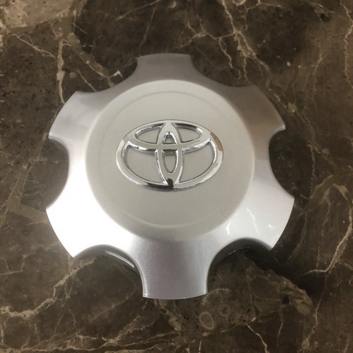 Sản Phẩm Logo chụp mâm, ốp lazang bánh xe ô tô Toyota Land Cruiser Prado mâm 17 inch TY-116 ..