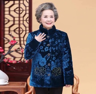 Áo khoác cho bà và mẹ
