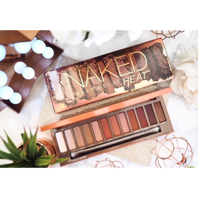 PHẤN MẮT URBAN DECAY NAKED HEAT EYESHADOW