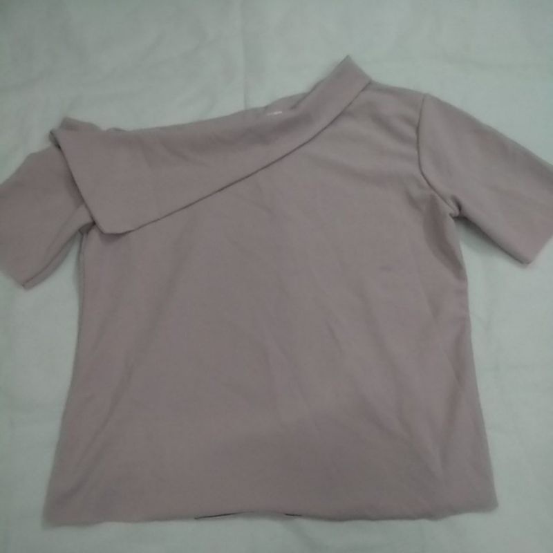 ÁO BỊ LỖI