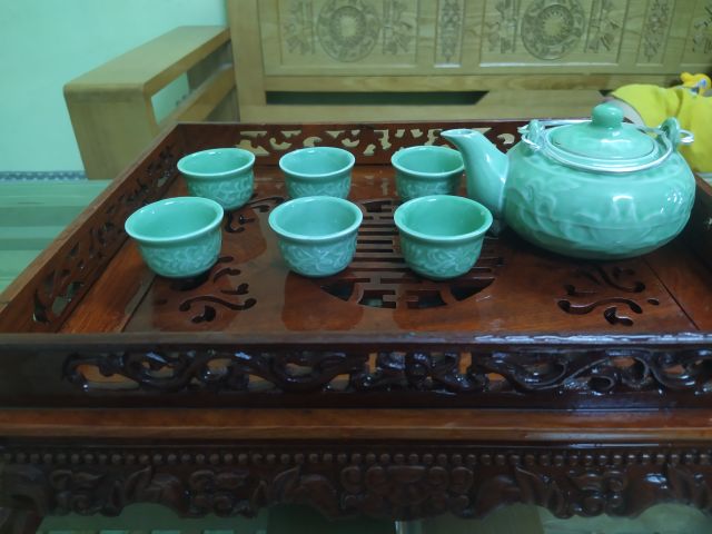Bộ ấm chén siêu rẻ chỉ 60000