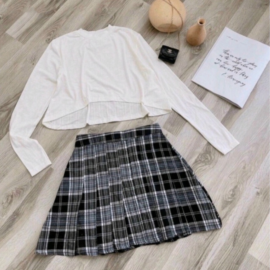 Chân Váy Ngắn Caro Xếp Ly ( Trong Có Quần )