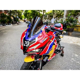 Kính chắn gió honda cbr150r 2021-2022 màu khói đỏ cực đẹp