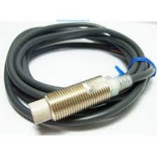 Cảm Biến Omron E2E-X5ME1 2M