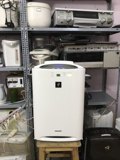 Máy tạo ẩm và lọc không khí Sharp KC-B50-W